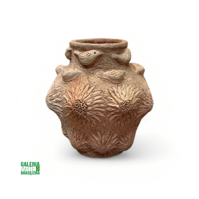 Vaso Esculpido em Barro