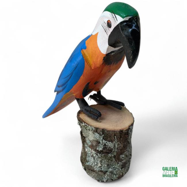 Arara Azul em Madeira - Escultura no Tronco - Imagem 3