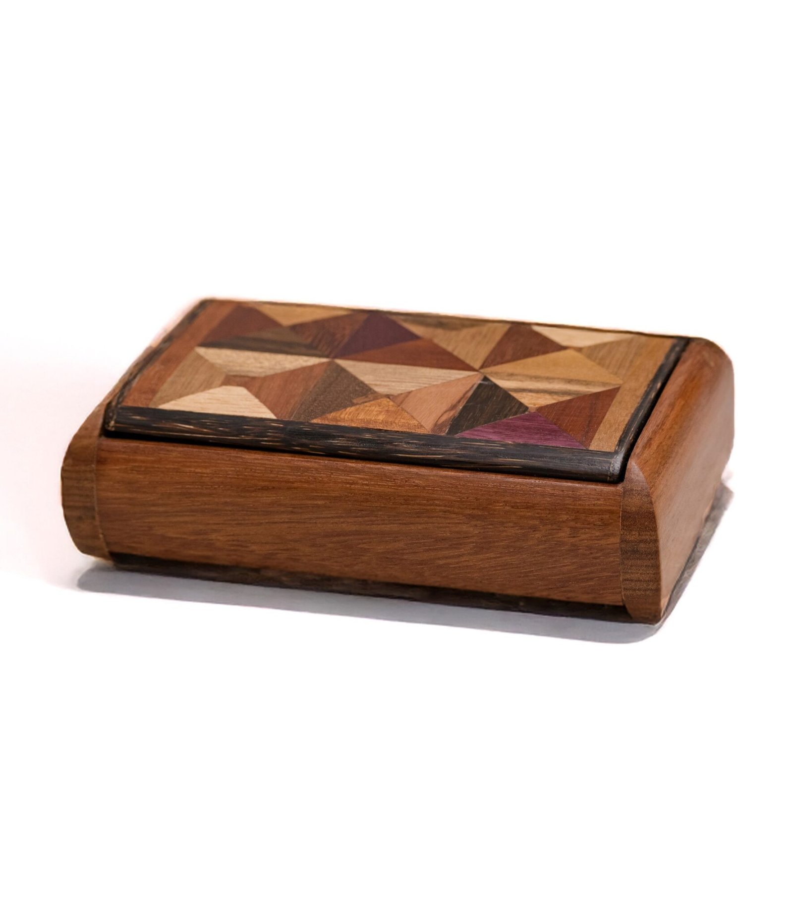 caixa marchetaria retangular com bordas arredondadas