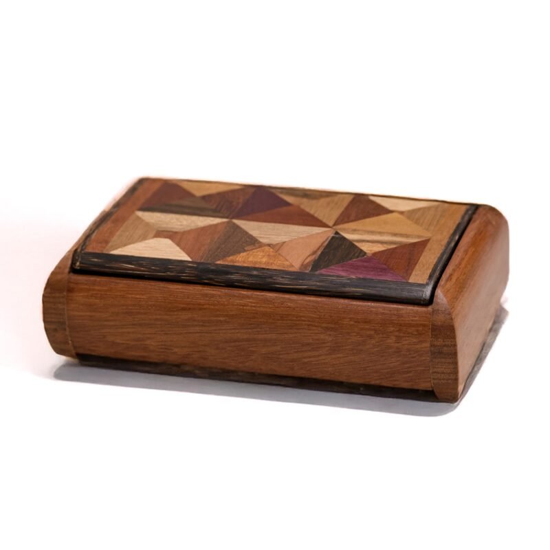 Caixa de Marchetaria Retangular com Bordas Arredondadas