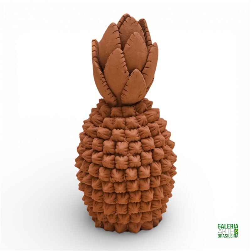 escultura abacaxi em barro